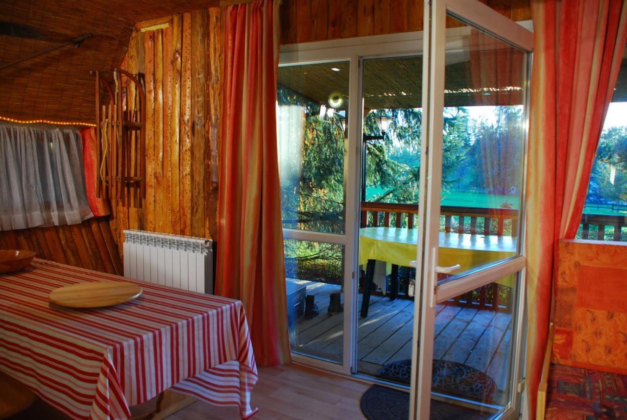 Chalets Des Trois Hetres Plombières-les-Bains Esterno foto
