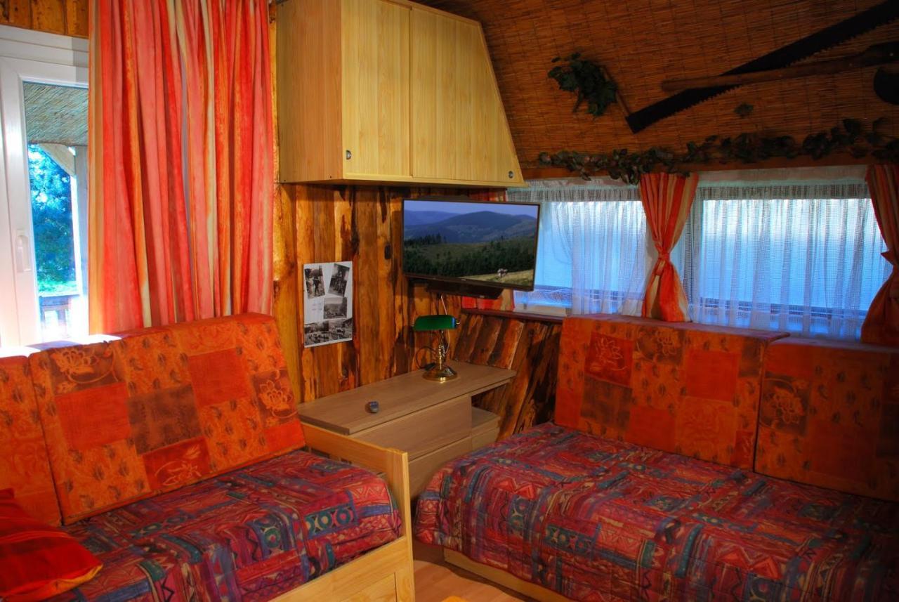 Chalets Des Trois Hetres Plombières-les-Bains Esterno foto
